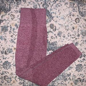Dark mauve Workout leggings, never worn!!